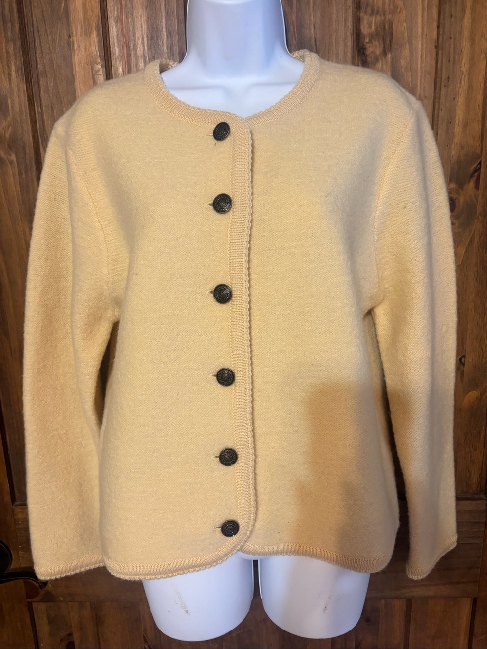 Vintage Tally-Ho 100% Wool Cardigan Sweater M Butter Yellow Hong Kong Crest